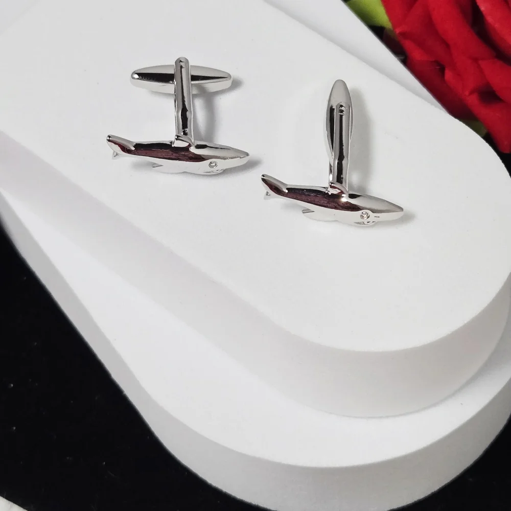 Shark Cufflinks Men’s Novelty French Cuff Silver Bullet Back Professional Gift